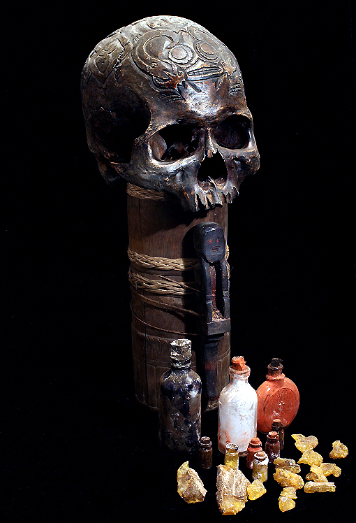 David Howard Tribal Art Dayak Hand Carved Human Skull Magic Medicine Box